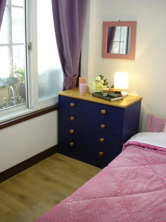** Guest house Icos Guesthouse 2 For Female Seoul South Korea