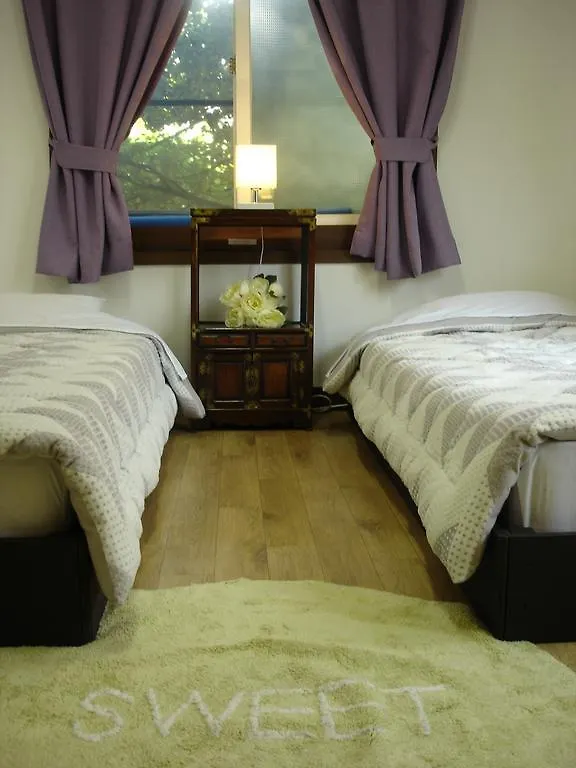 Icos Guesthouse 2 For Female Сеул